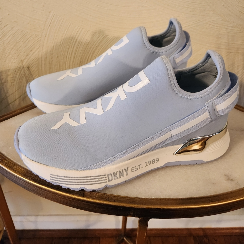 DKNY slip on comfort sneakers